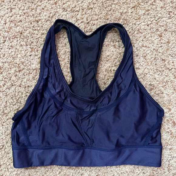 Alala Sports Bra & Leggings Set - Picture 5 of 6
